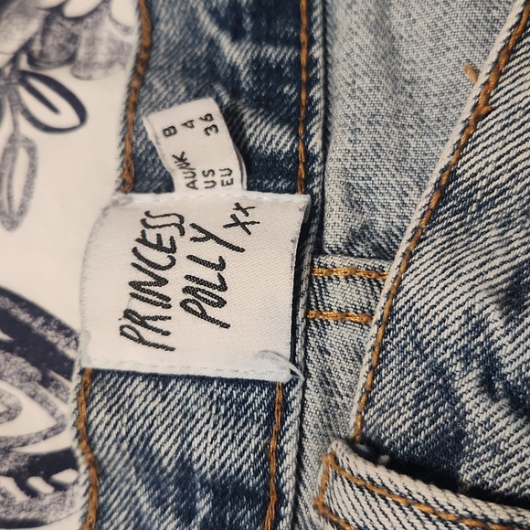 Princess Polly Holly Asymmetric straight leg jeans - Picture 5 of 7